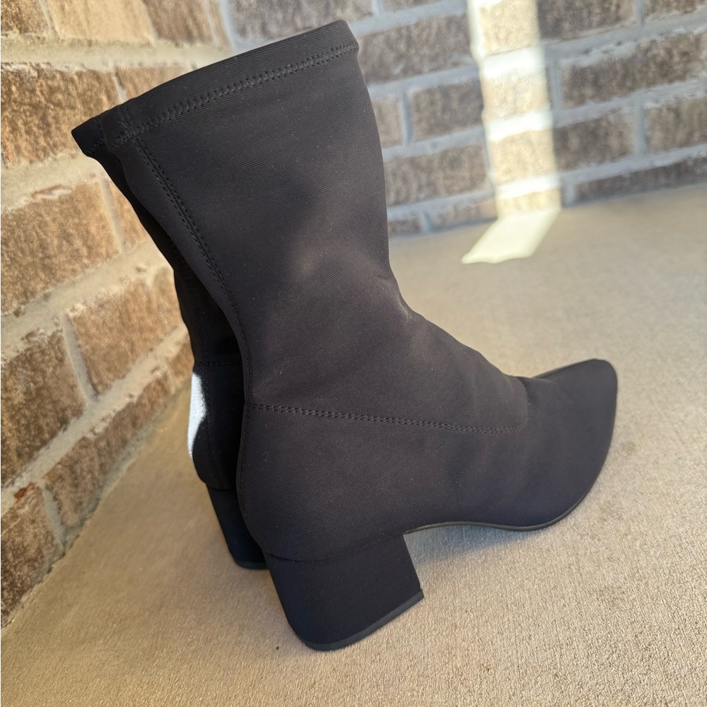 Vagabond Black Heeled Boots - Picture 7 of 10